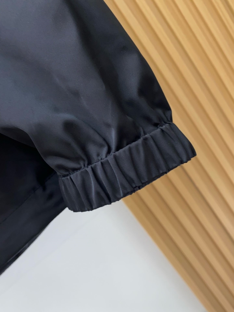 l0vis Vvtt0n outwear